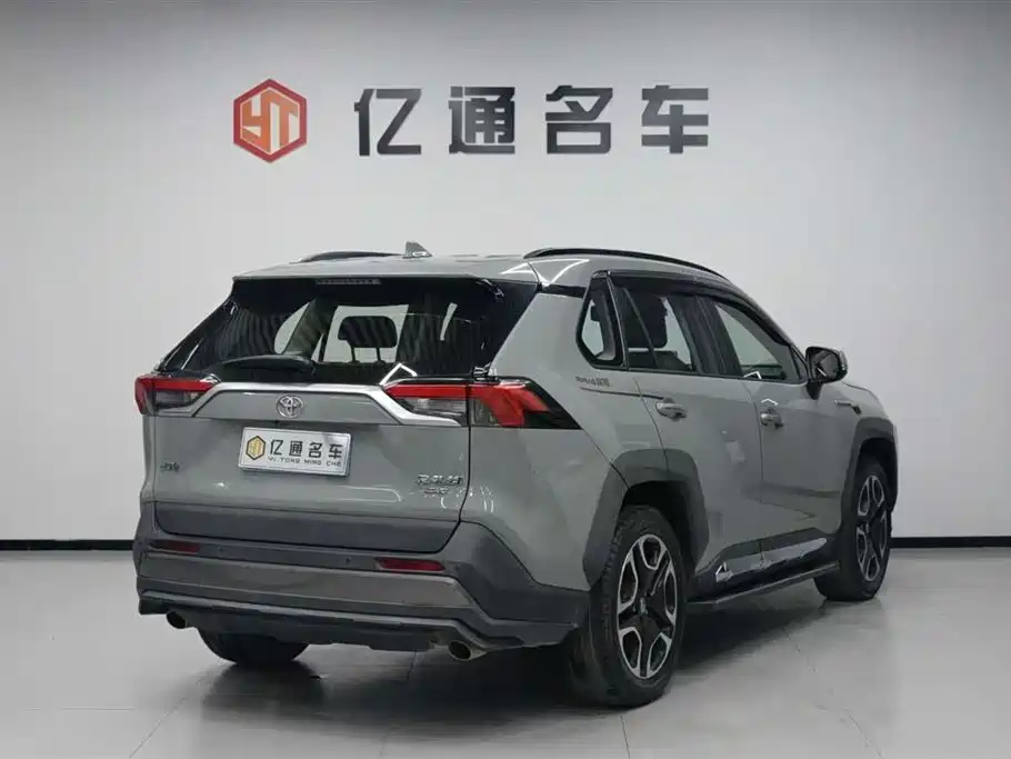 Toyota RAV4 Rongfang 2020 2.0L CVT 4WD Premium Edition фото 22