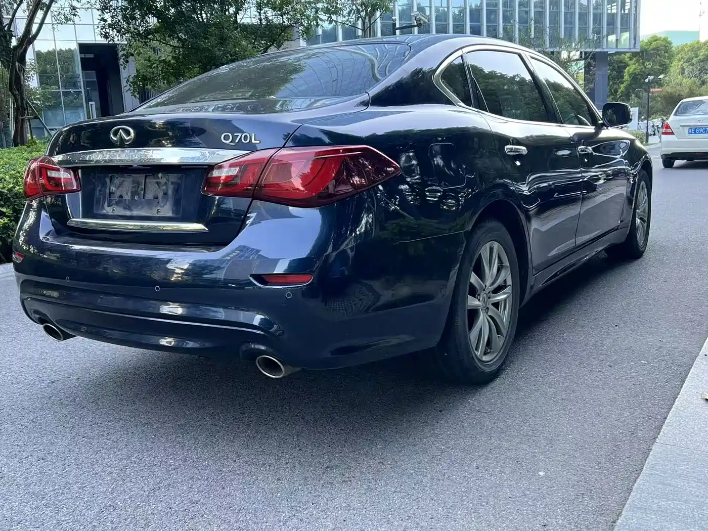 Infiniti Q70 2017 2017 Q70L 2.5L Elite Edition