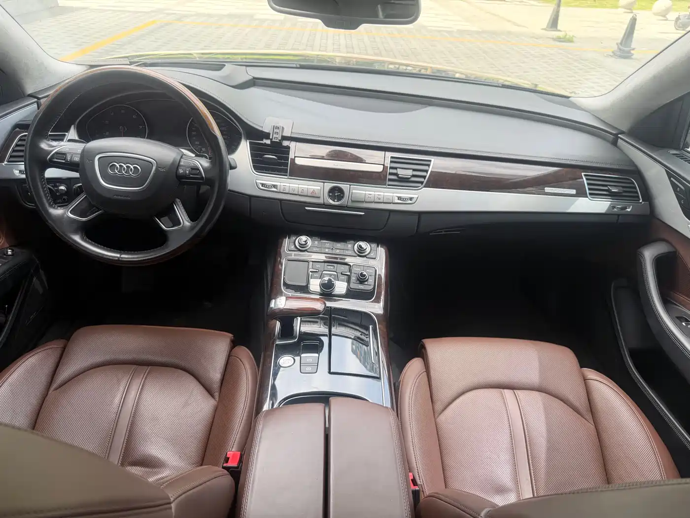 Audi A8 2014 A8L 6.3 FSI W12 quattro Flagship фото 19
