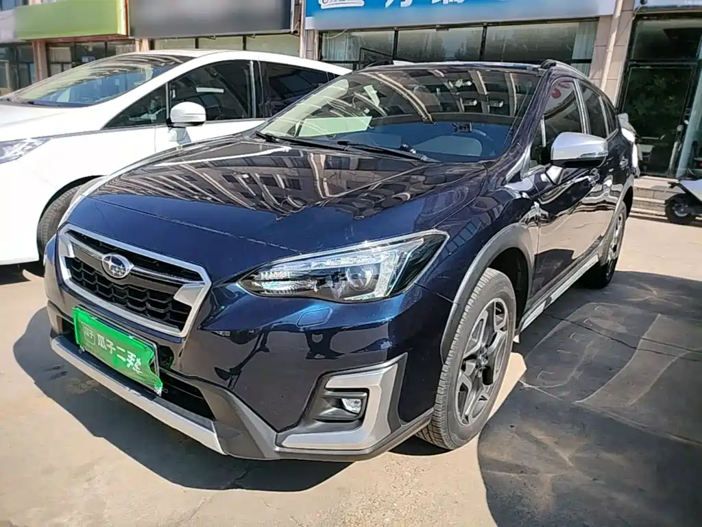 Photo 2 - Subaru XV