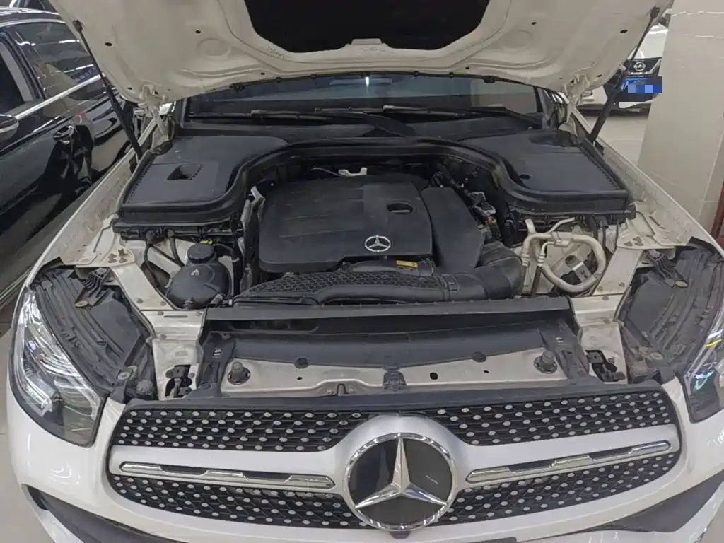 Фото 20 - Mercedes-Benz GLC