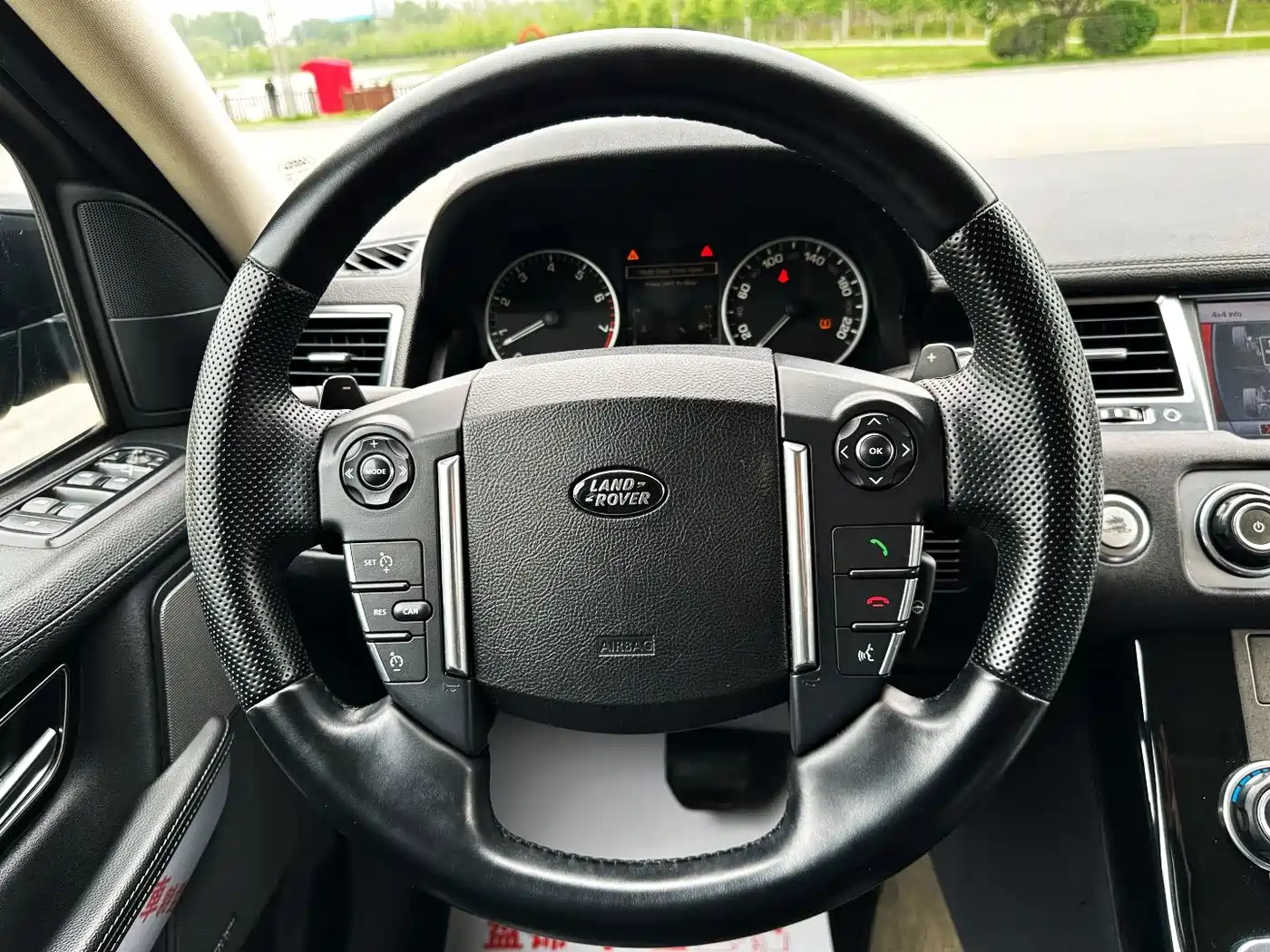 Land Rover Range Rover Sport 2010 5.0 SC V8 HSE фото 10