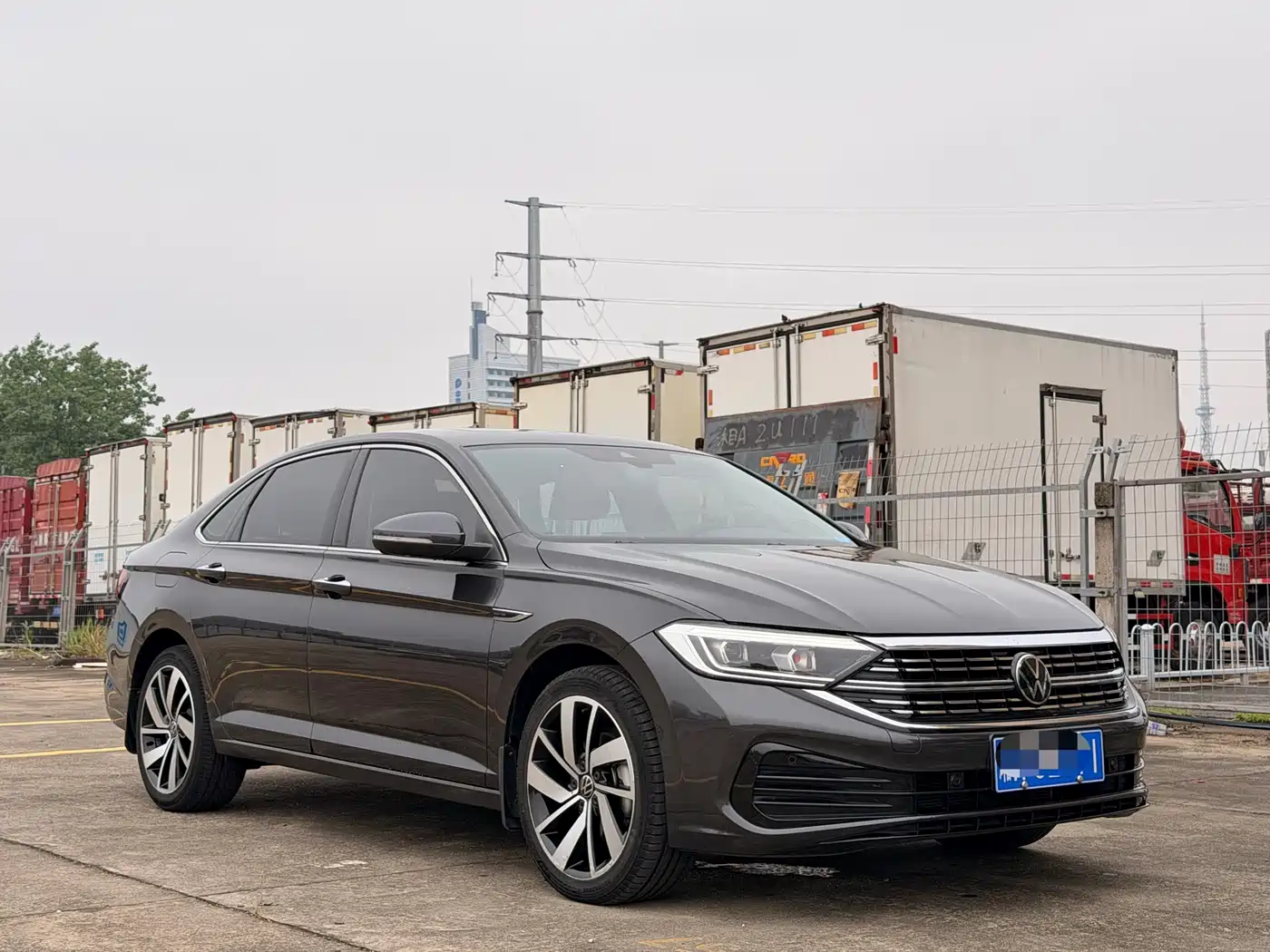 Volkswagen Sagitar 2023 300TSI DSG Surpassing Edition фото 2