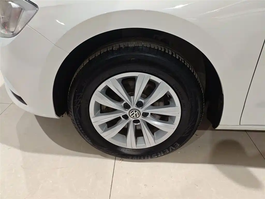 Volkswagen Bora 2018 1.5L Manual Fashion фото 23