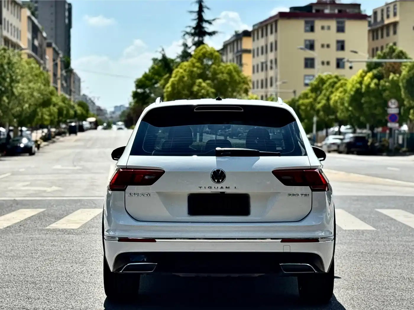 Volkswagen Tiguan L 2021 330TSI Automatic 2WD R-Line Premium фото 8