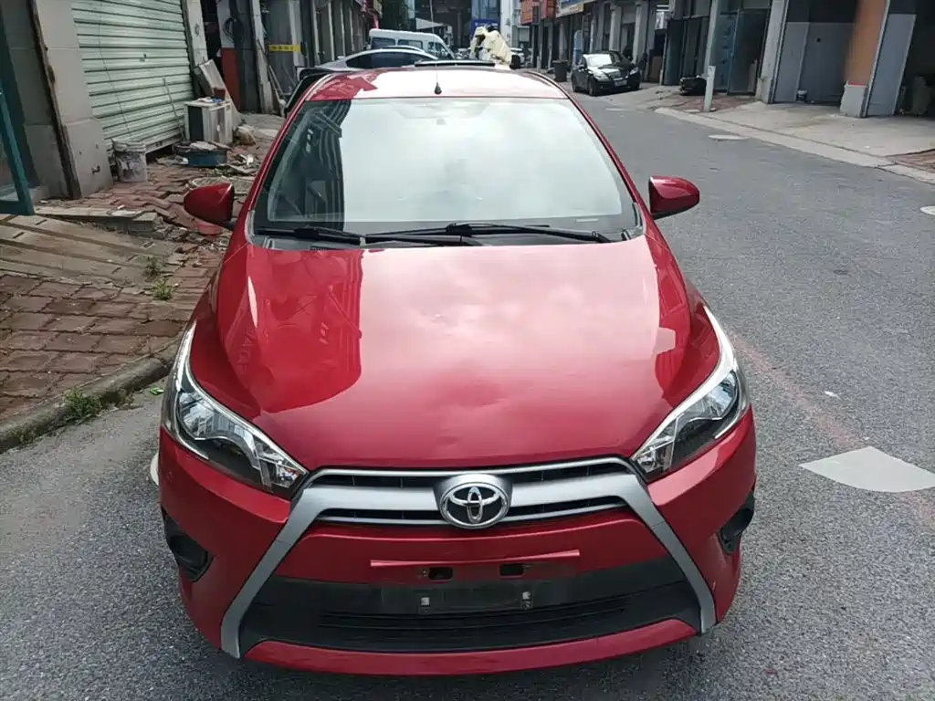 Toyota YARiS L Zhi Xuan 2015 1.5E Auto Charming Edition фото 3