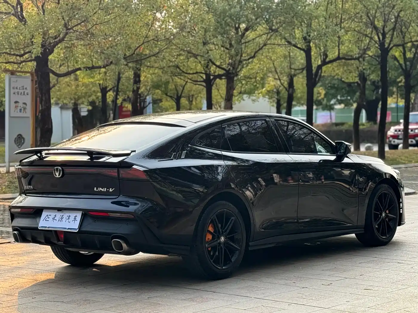 CHANGAN UNI-V