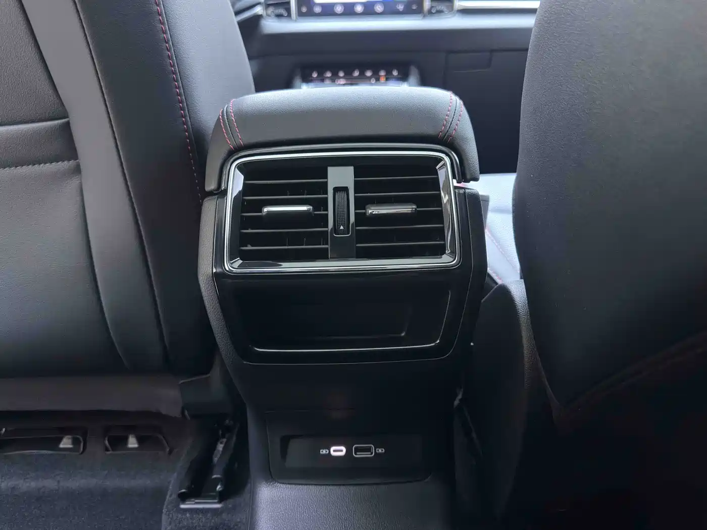 Škoda Karoq 2022 TSI280 Luxury Edition фото 18