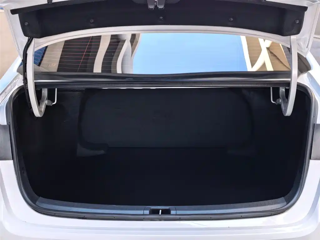 Toyota Corolla 2021 1.2T S-CVT Elite PLUS Edition фото 11