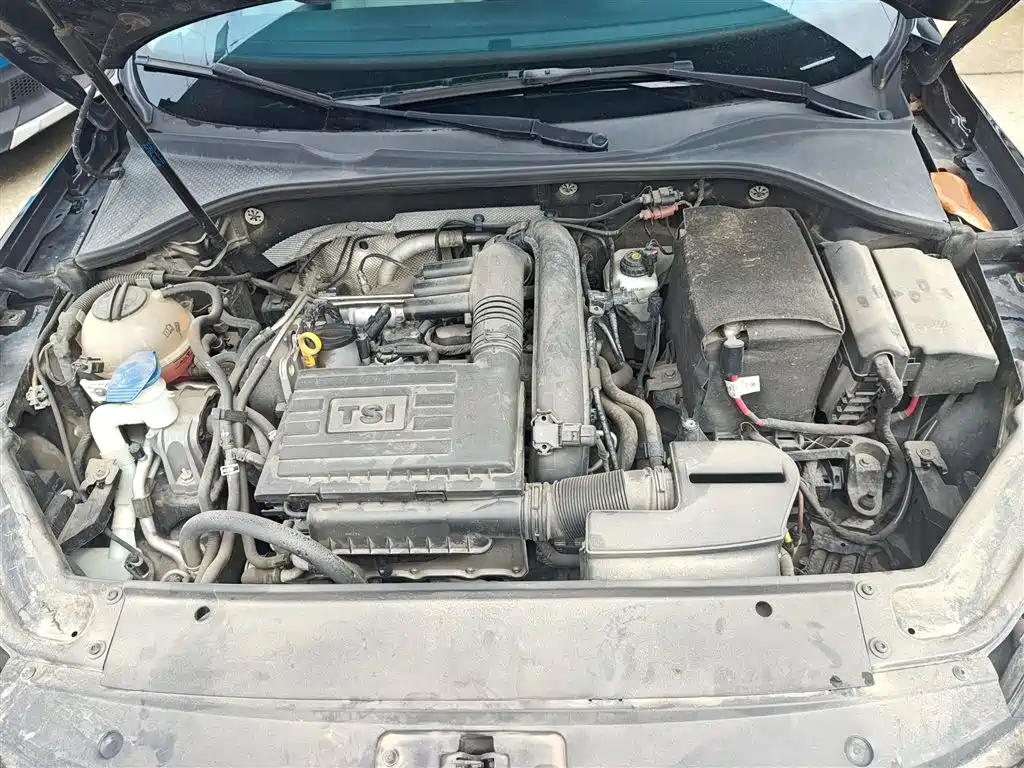 Volkswagen Passat 2016 280TSI DSG Honor Edition фото 20