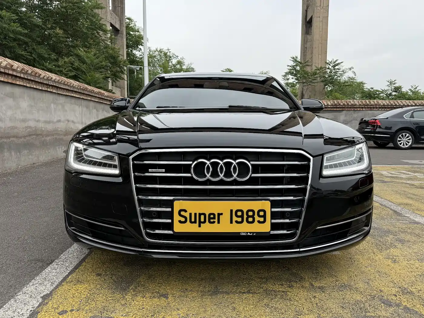 Audi A8 2014 A8L 45 TFSI quattro Exclusive фото 2