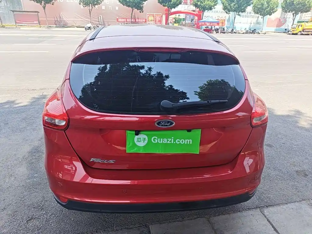Фото 6 - Ford Focus