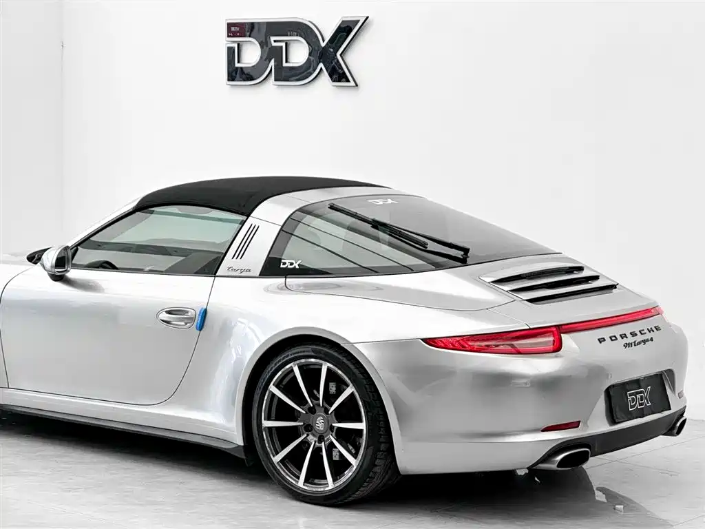 Porsche 911 2014 Targa 4 3.4L фото 8