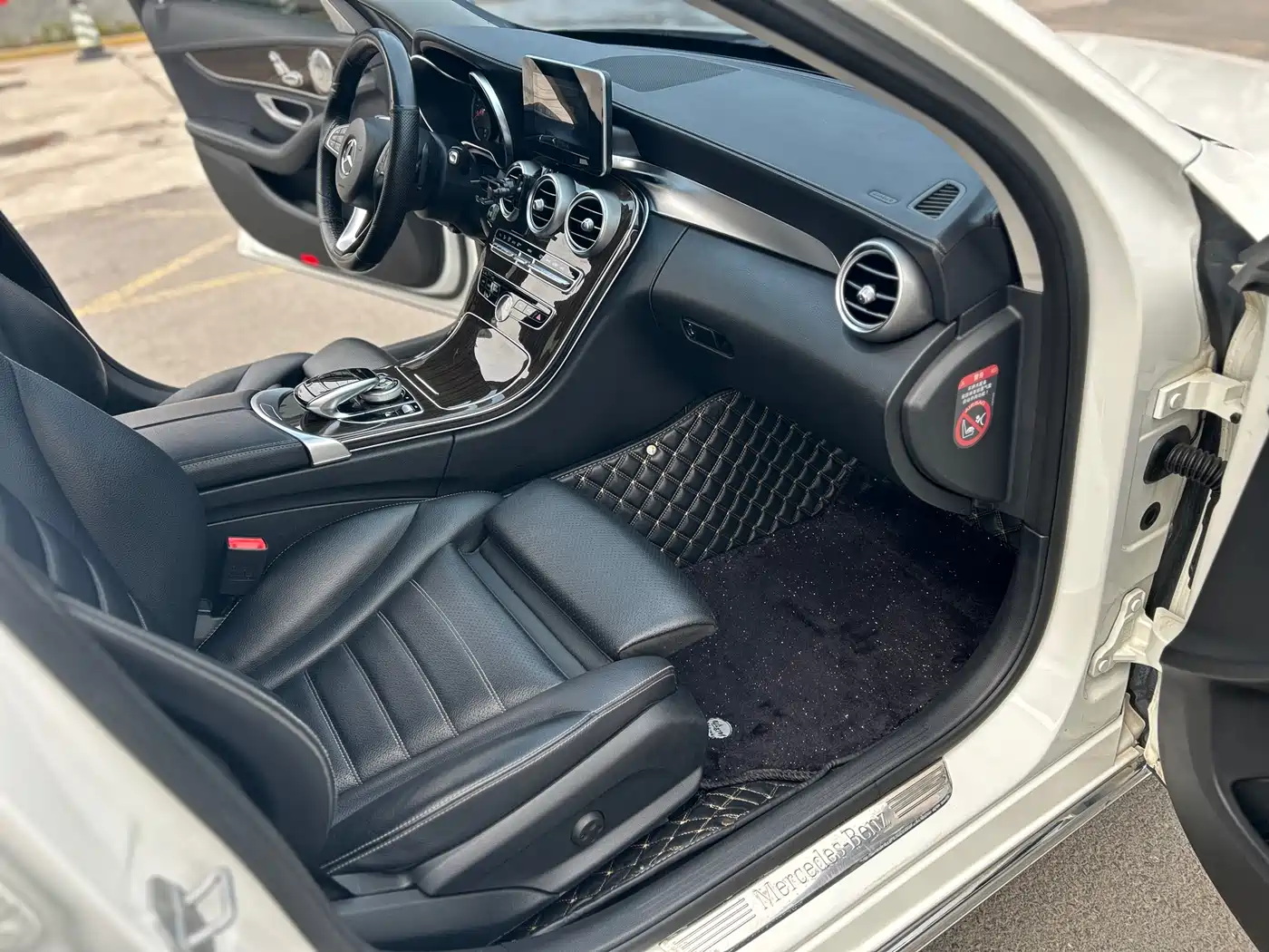 Mercedes-Benz C-Class 2016 C 180 L Sport фото 21