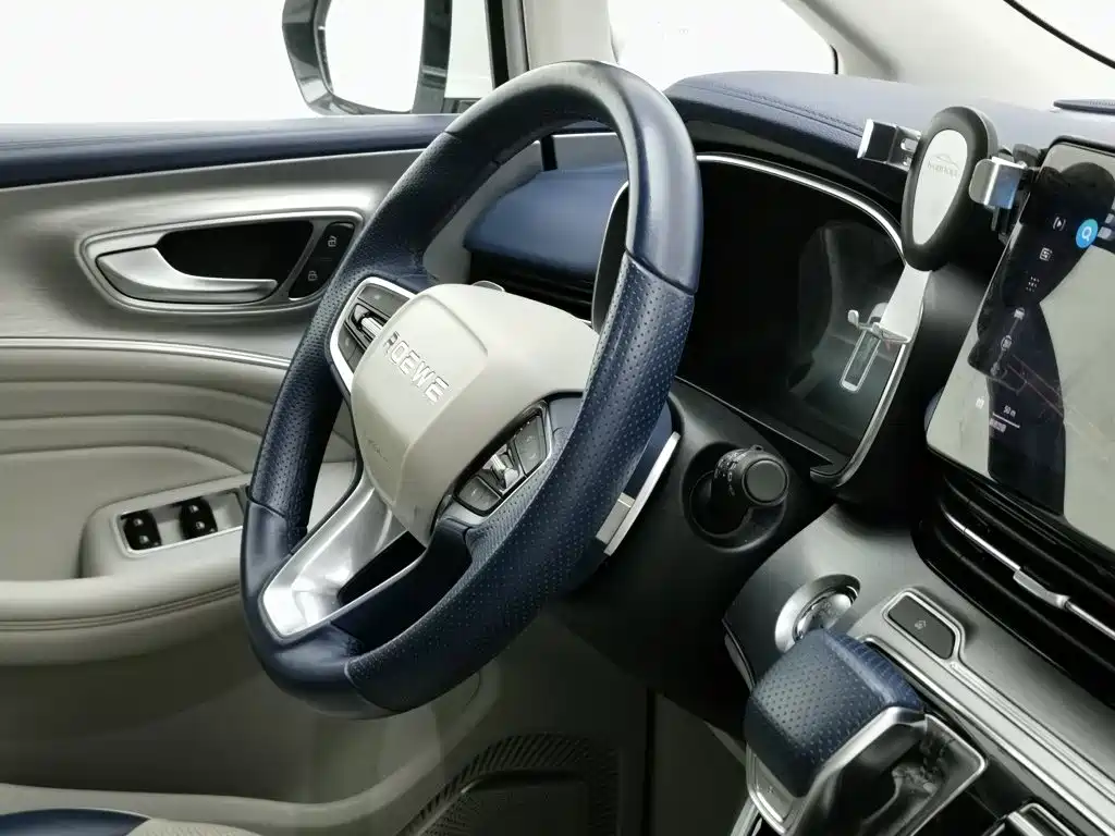 Roewe iMAX8 2021 2022 400TGI Gathering Edition