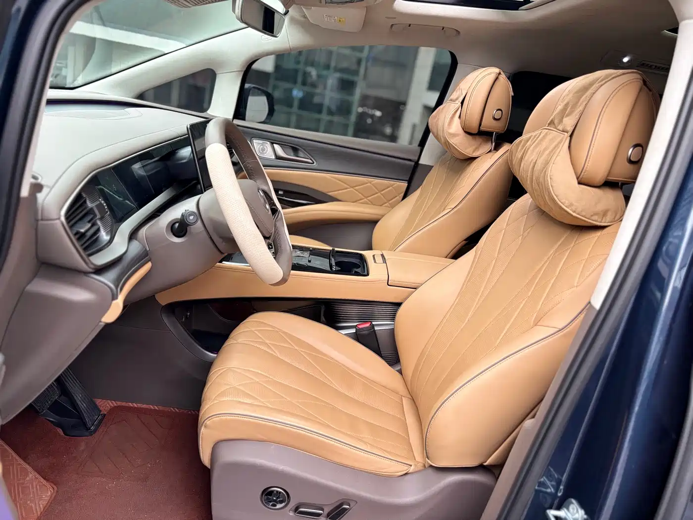 Denza D9 2022 DM-i 970 AWD Flagship фото 4