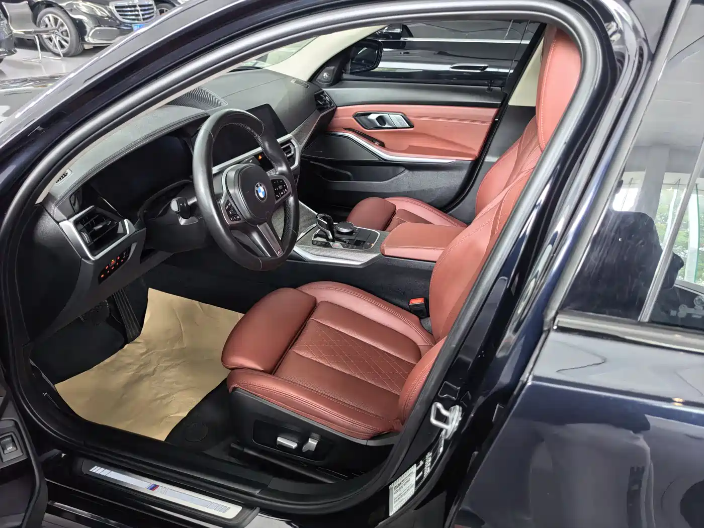 BMW 3 Series 2022 325Li M Sport Shadow Edition фото 6