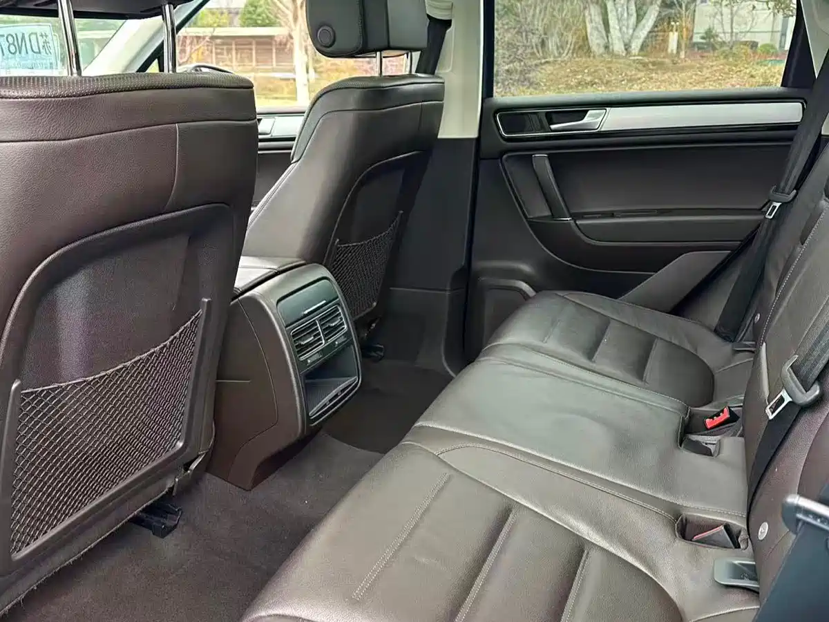 Volkswagen Touareg 2017 3.0TSI Explorer Edition фото 5