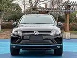 Фото 2 - Volkswagen Touareg