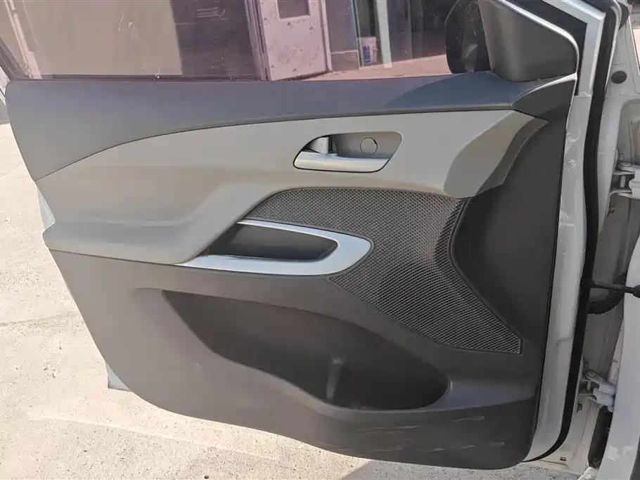 Chevrolet Sail 2015 Sail 3 1.3L Manual Cozy Edition фото 7
