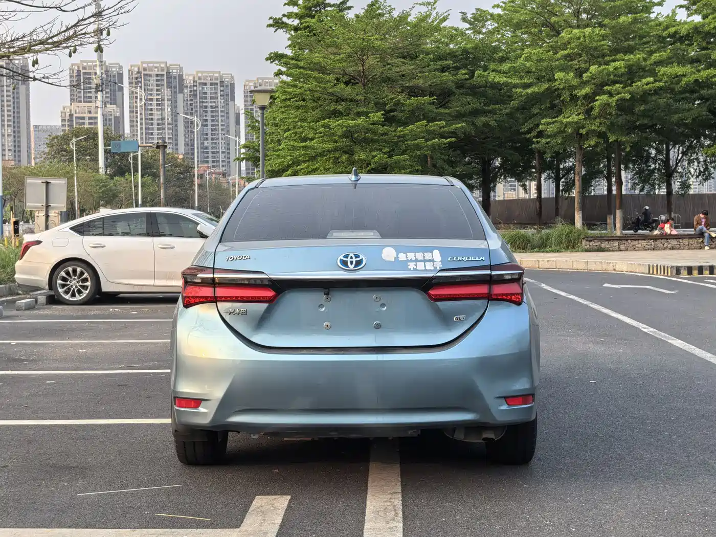 Toyota Corolla 2017 Facelift Hybrid 1.8L E-CVT Leading Edition фото 6