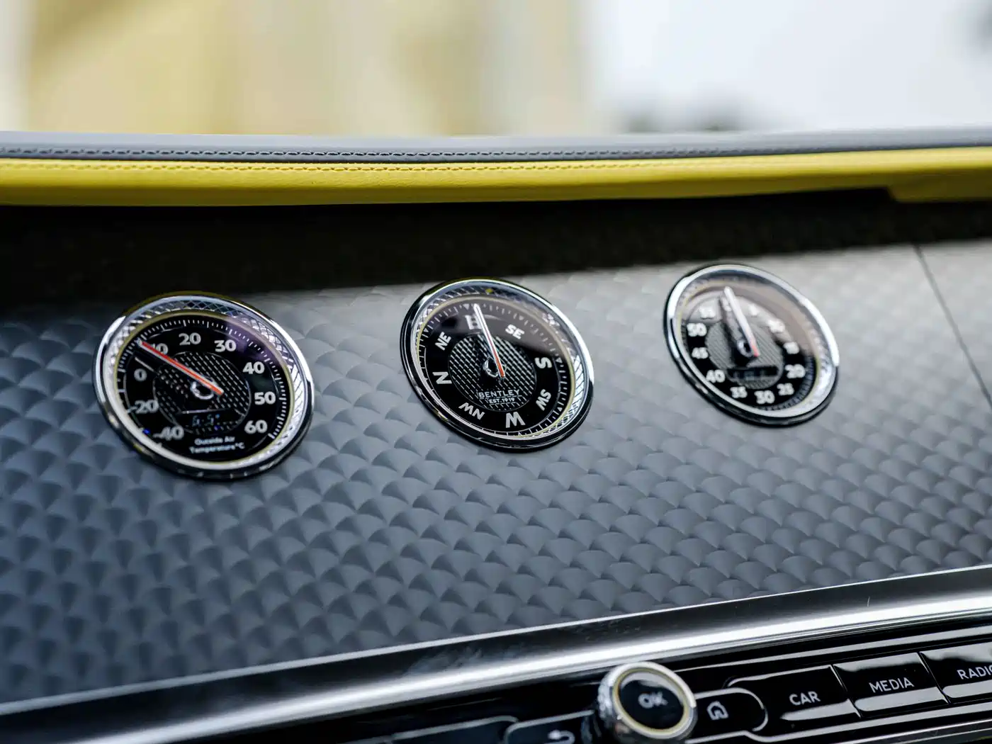 BENTLEY CONTINENTAL PLUG IN HYBRID