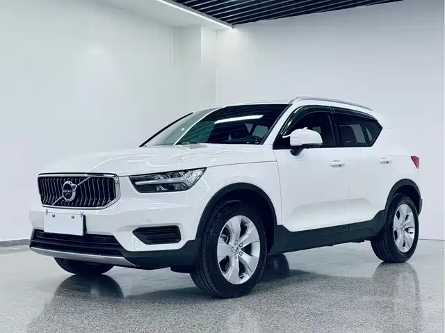volvo xc40