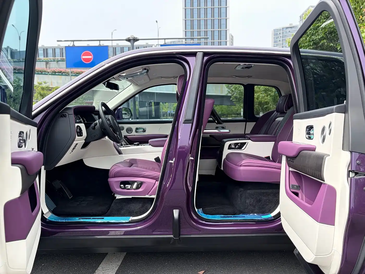 Rolls-Royce Cullinan 2022 2018 4-Seater Version