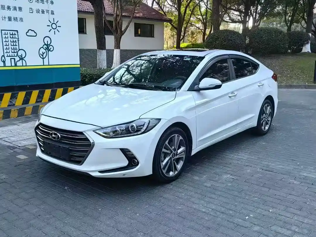 Hyundai Elantra 2016 Model 1.6L Automatic Smart Elite