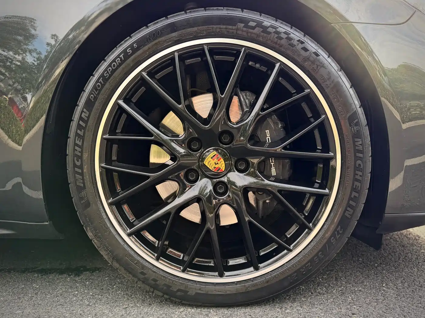 Porsche Panamera 2023 Panamera 4 Executive Long Wheelbase Platinum Edition 2.9T фото 22