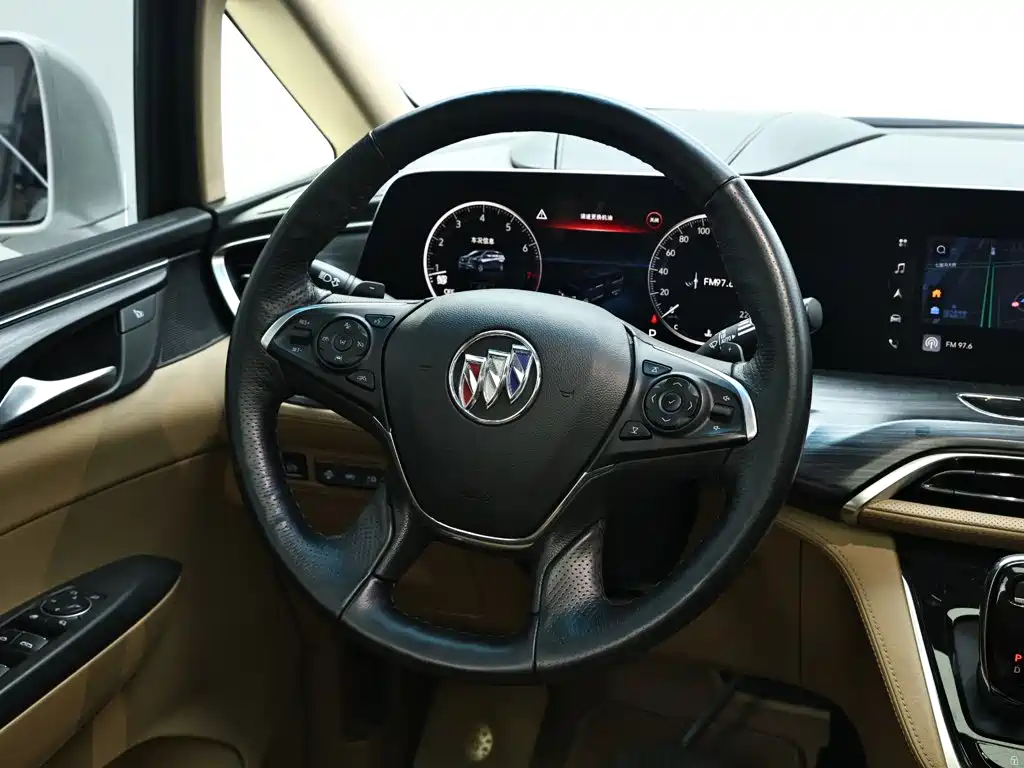 Photo 16 - Buick GL8