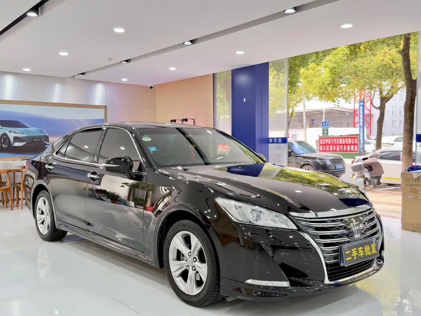 Toyota Crown 2015 2.0T Fashion фото 3