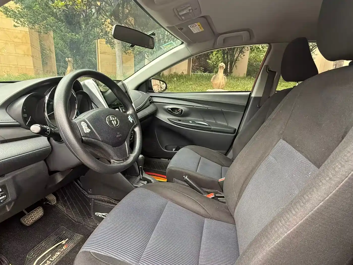 Toyota YARiS L Zhi Xiang 2017 1.5E CVT Charming Edition фото 5