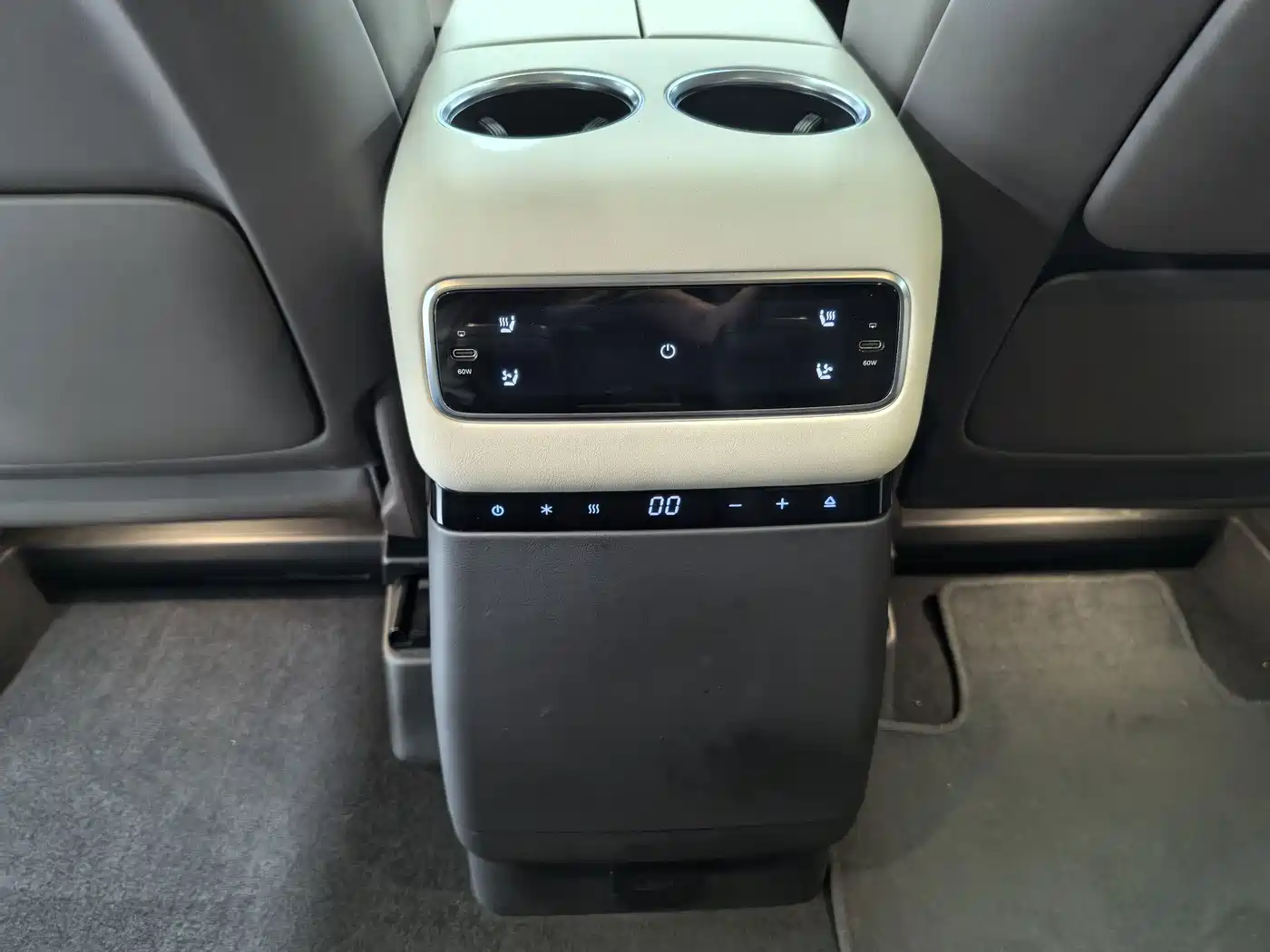 Li Auto MEGA 2024 2024 Ultra