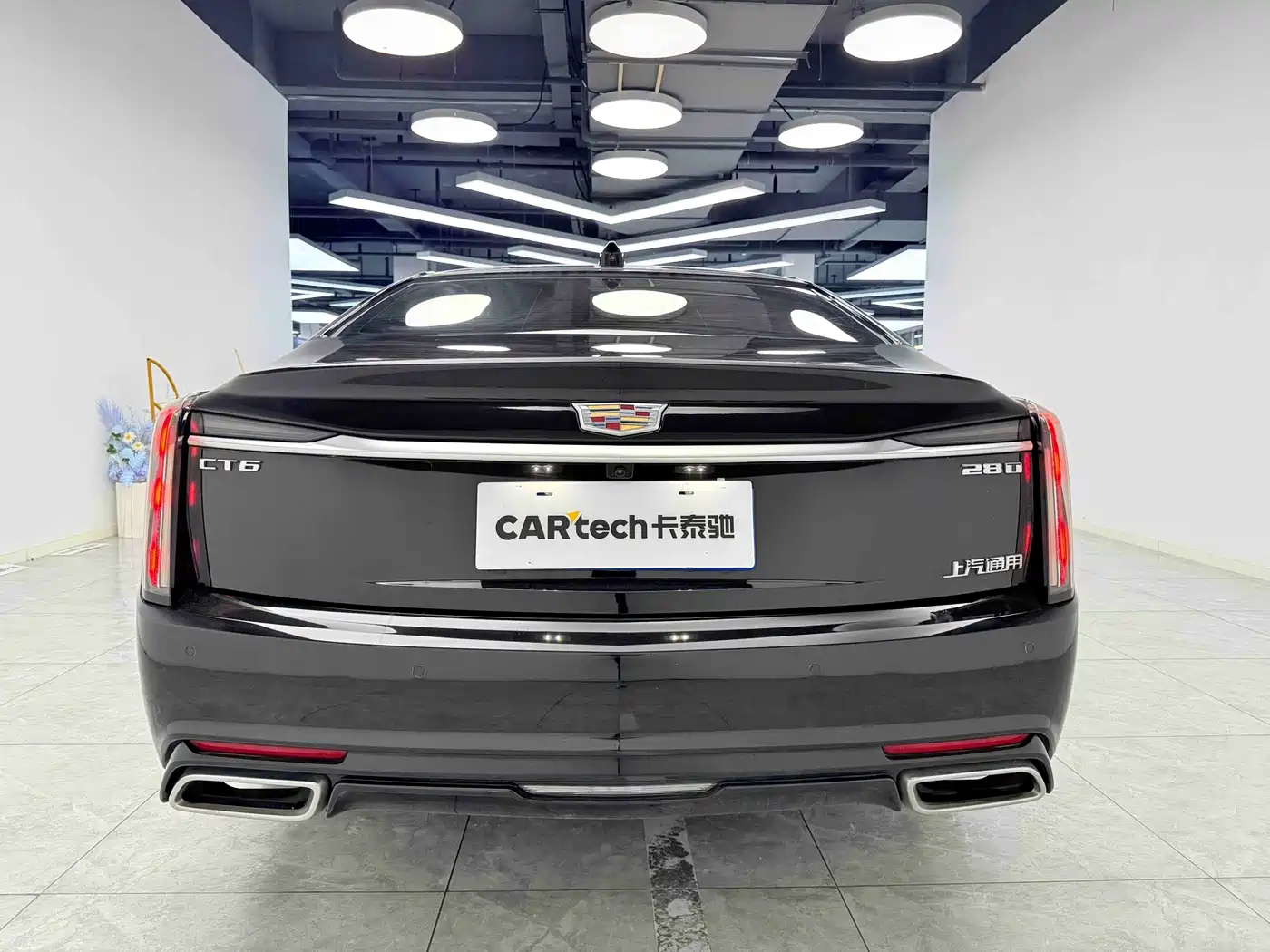 CADILLAC CT6