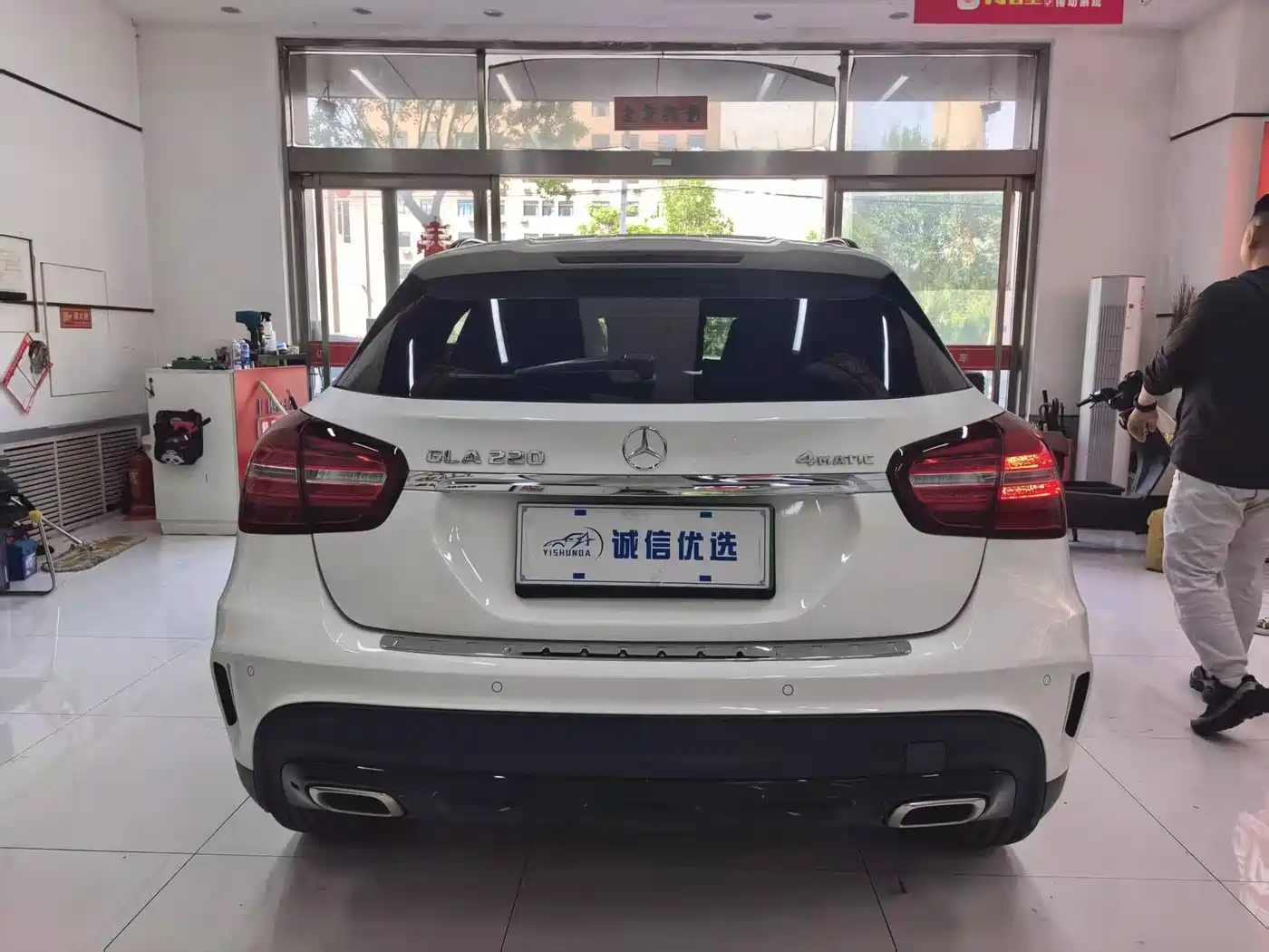 Mercedes-Benz GLA 2018 GLA 220 4MATIC Sport фото 10