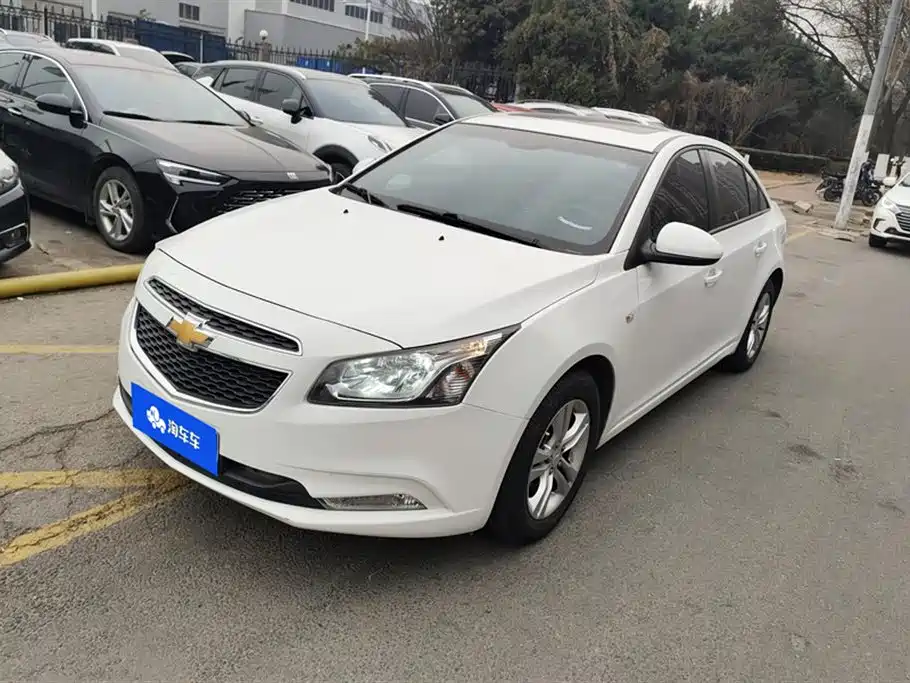 Chevrolet Cruze 2015 1.5L Classic SE AT