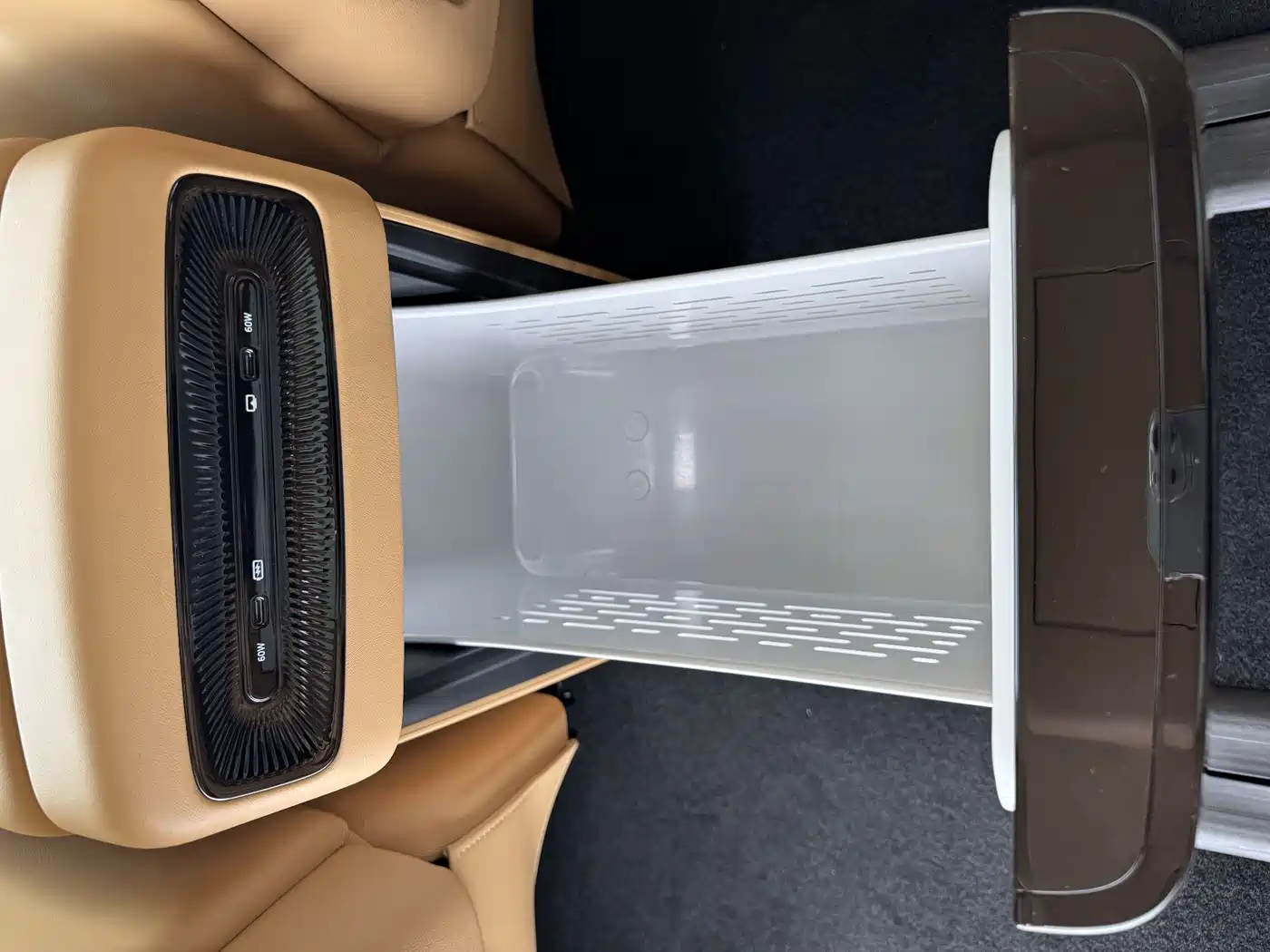 Voyah Auto Voyah Dreamer 2025 PHEV AWD Flagship Kunpeng Edition фото 15