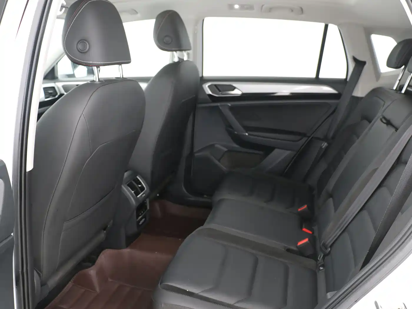 Volkswagen Tayron 2020 330TSI 2WD Luxury Smart Edition фото 6