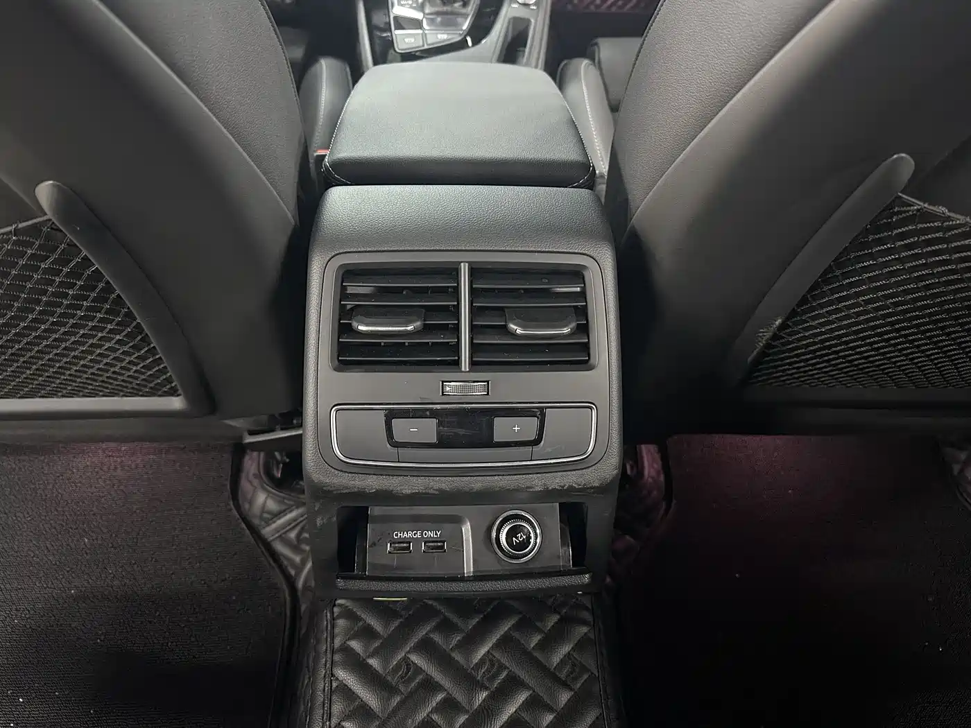 Audi A4L 2023 40 TFSI Luxury Sport фото 11