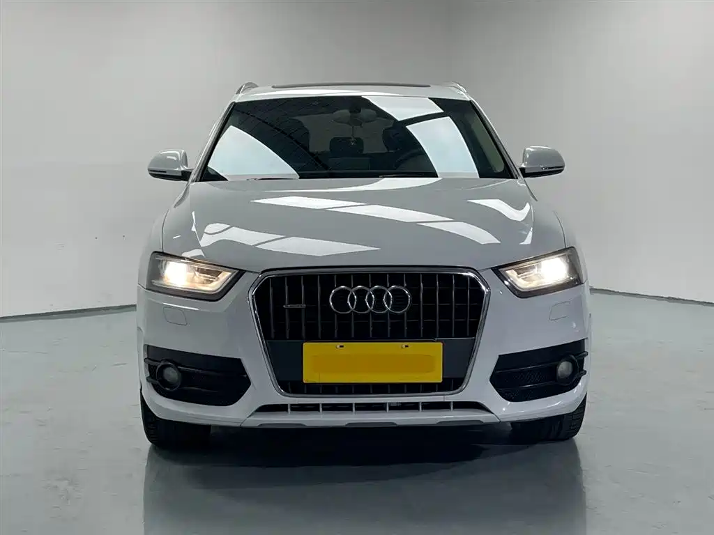 Audi Q3 2013 35 TFSI quattro Comfort фото 2
