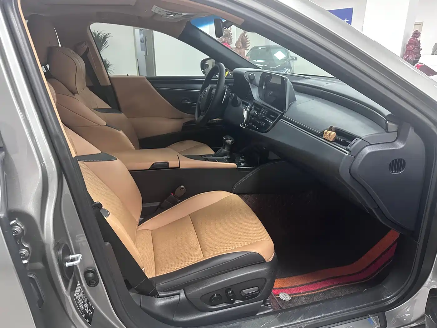 Lexus ES 2021 200 Excellence Edition фото 6