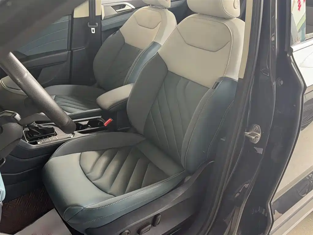 Volkswagen Tharu 2023 300TSI 2WD Full Moon Edition фото 12