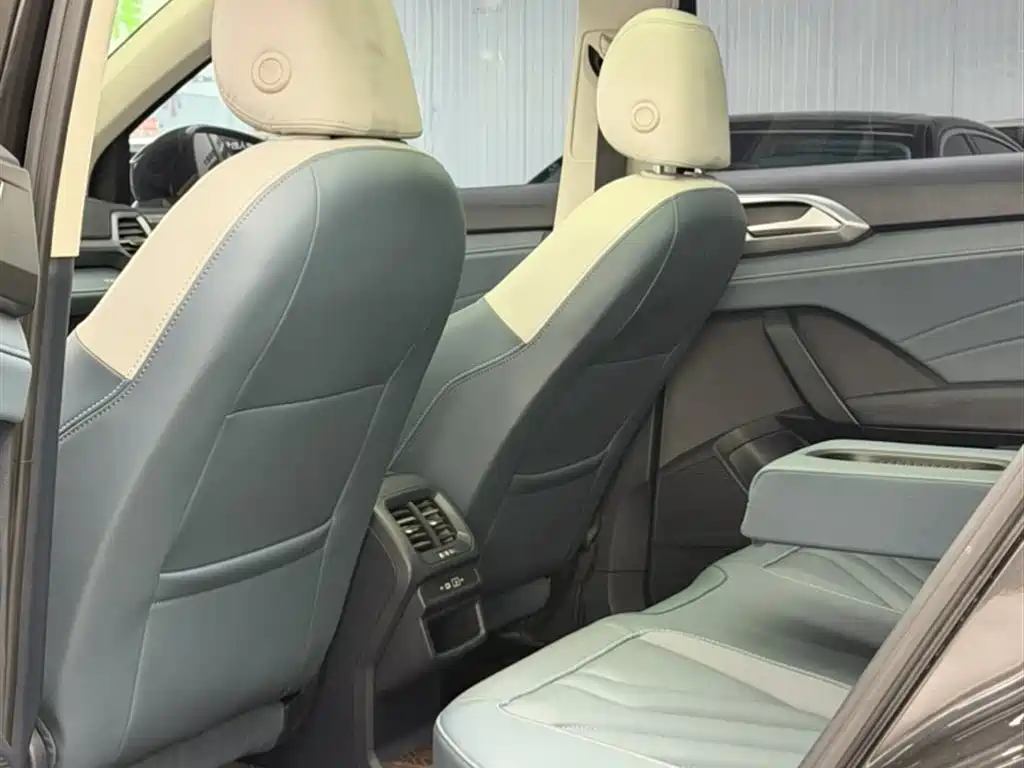 Volkswagen Tharu 2023 300TSI 2WD Full Moon Edition фото 17