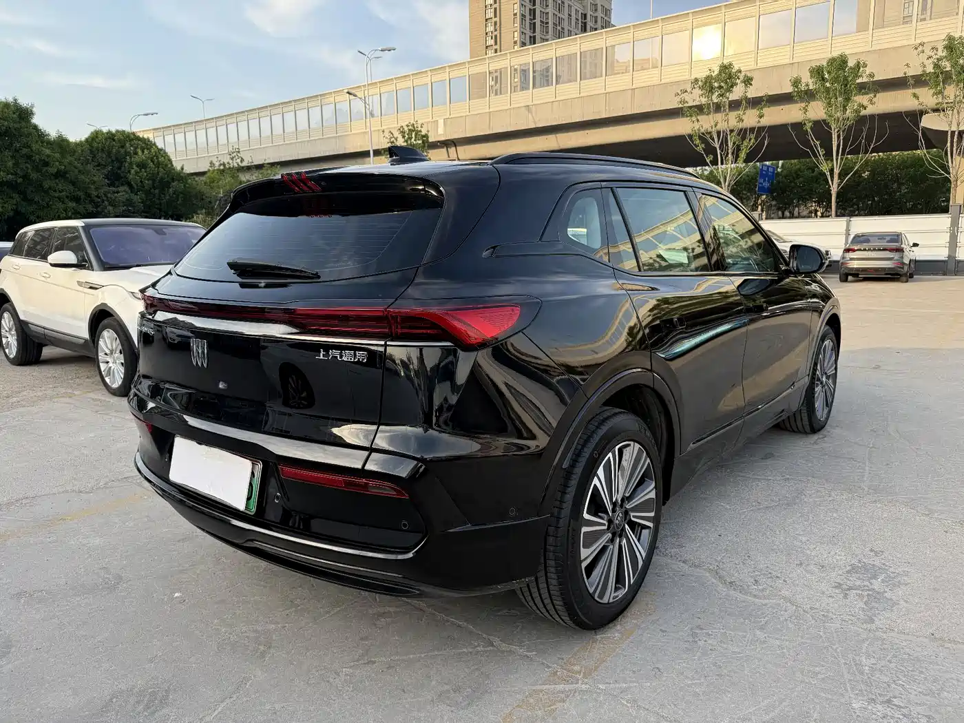 Buick E5 2023 Premium Standard Range Edition фото 11