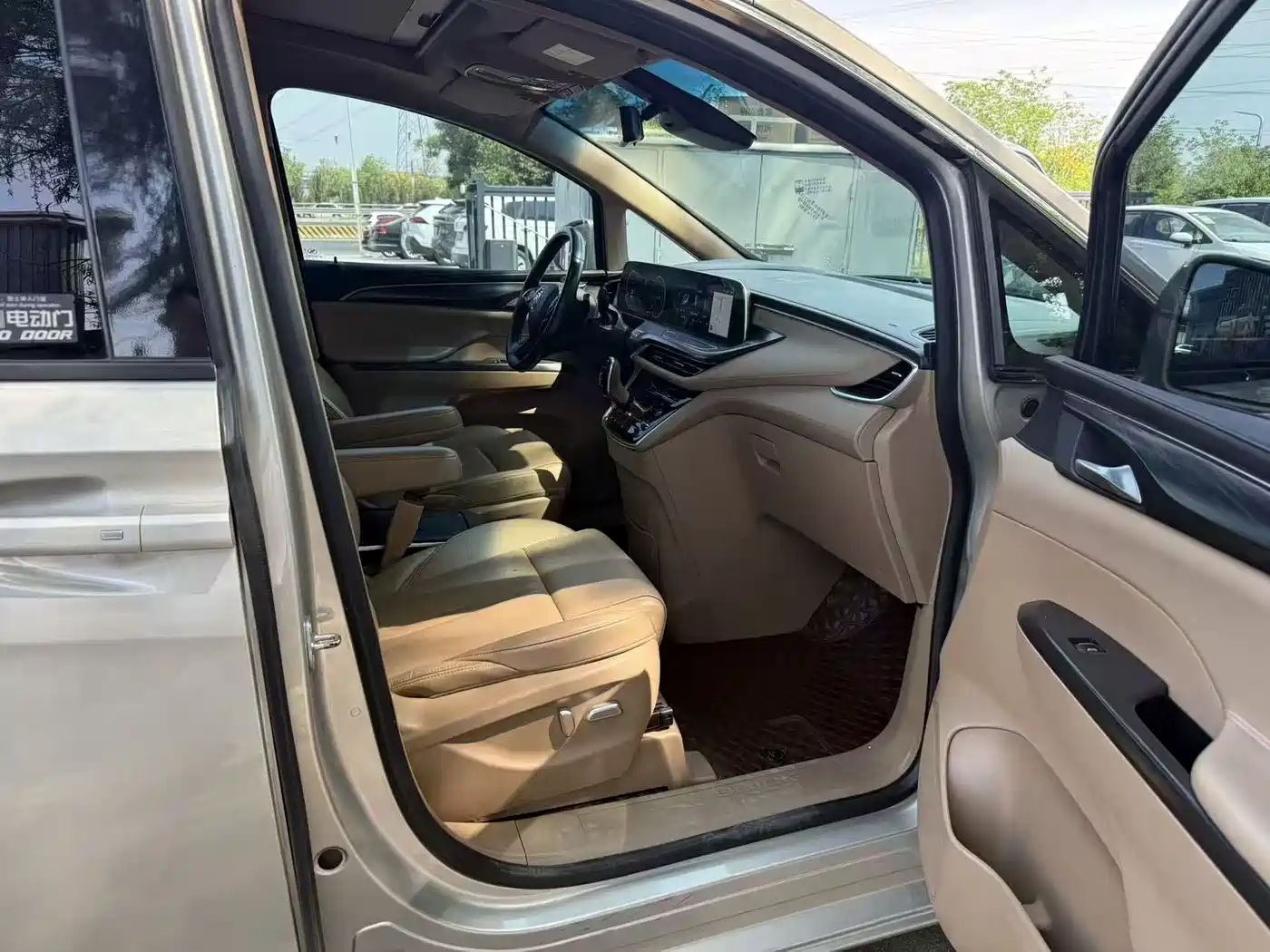 Buick GL8 2020 Model ES Landglory 653T Premium фото 17