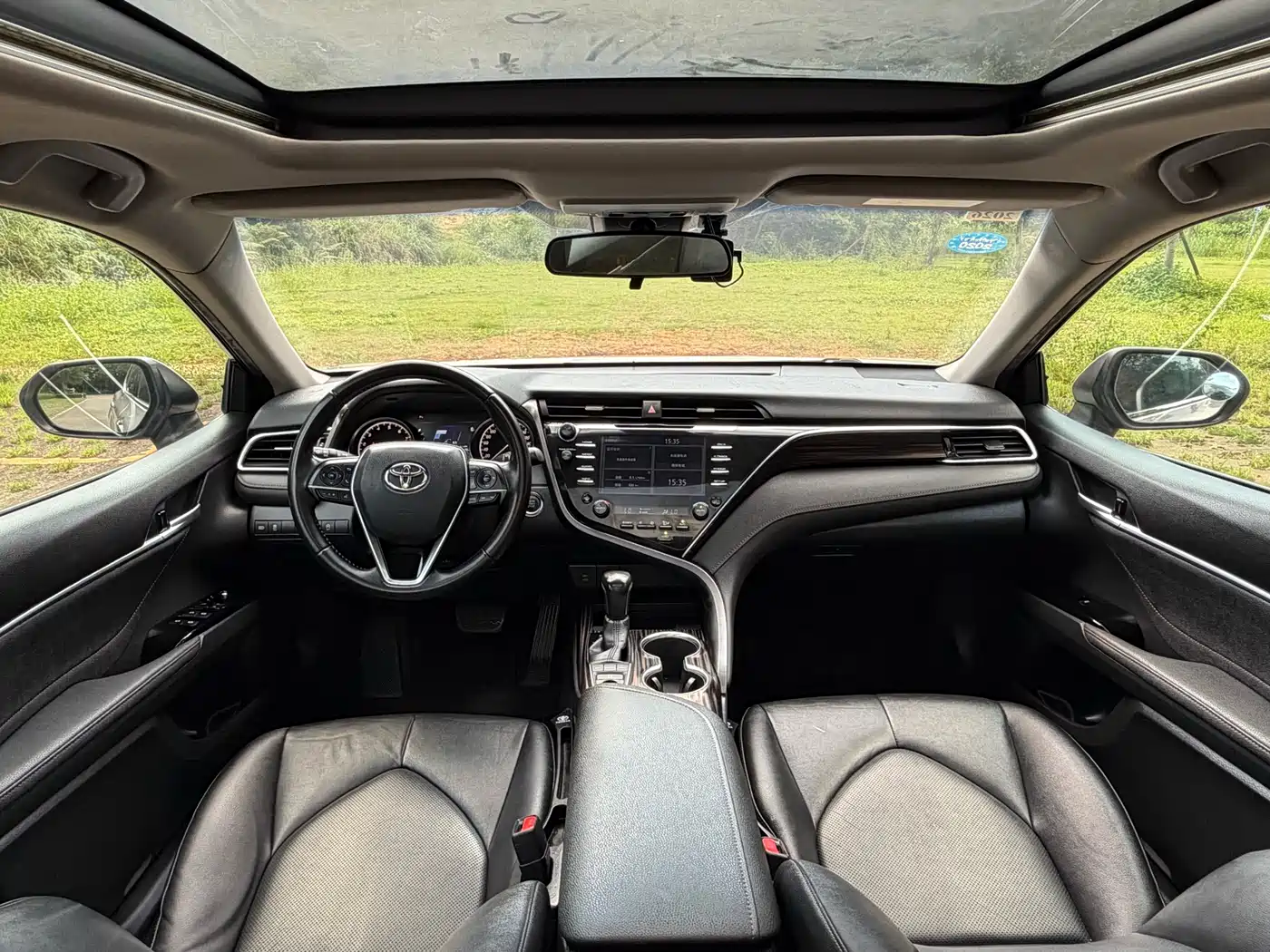 Toyota Camry 2018 2.5G Luxury Edition фото 18