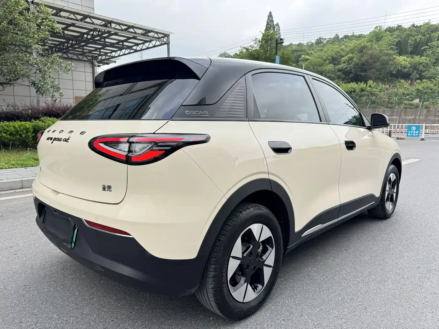 Geely Galaxy Starry Wish 2025 310km Dream Edition фото 23