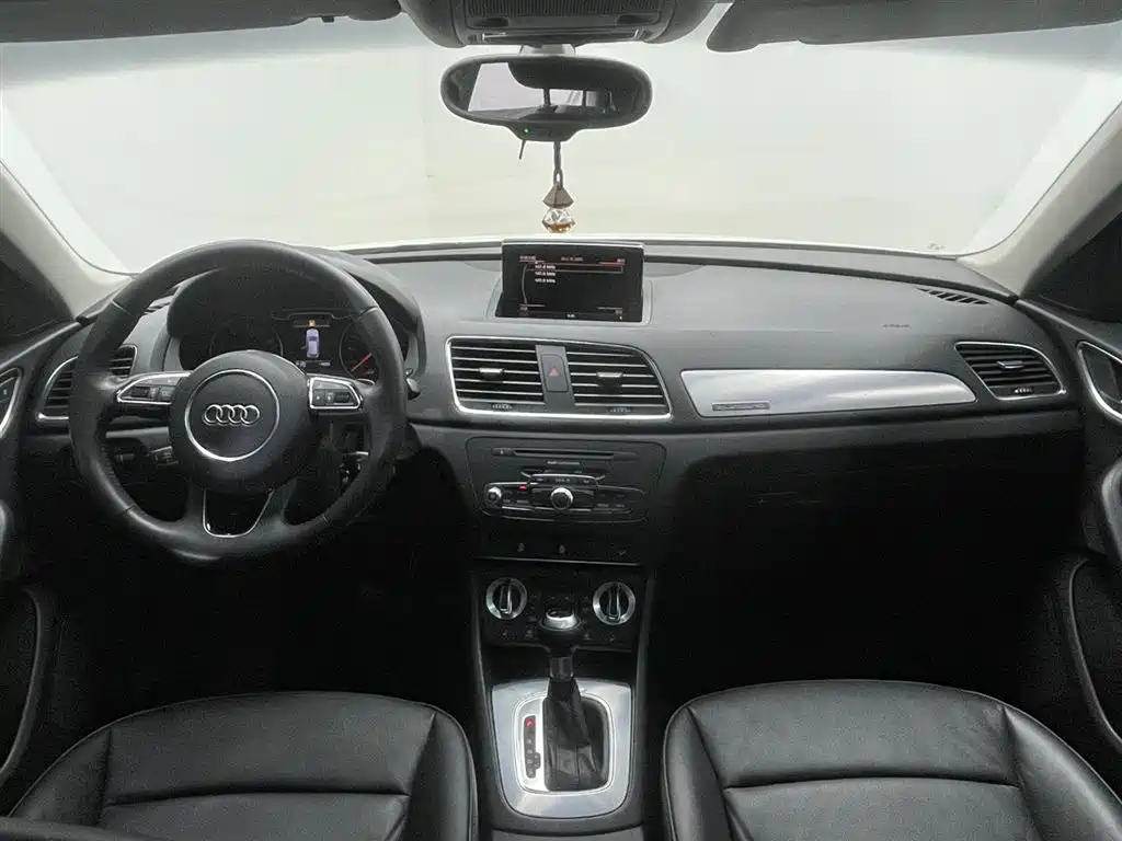 Audi Q3 2013 35 TFSI quattro Comfort фото 15