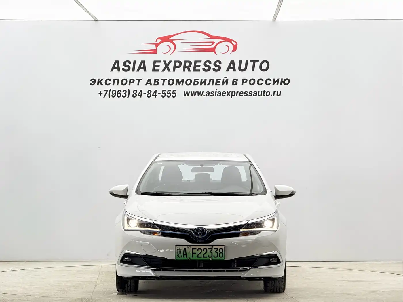 Toyota Corolla 2018 Hybrid 1.8L E-CVT Smart Edition фото 2